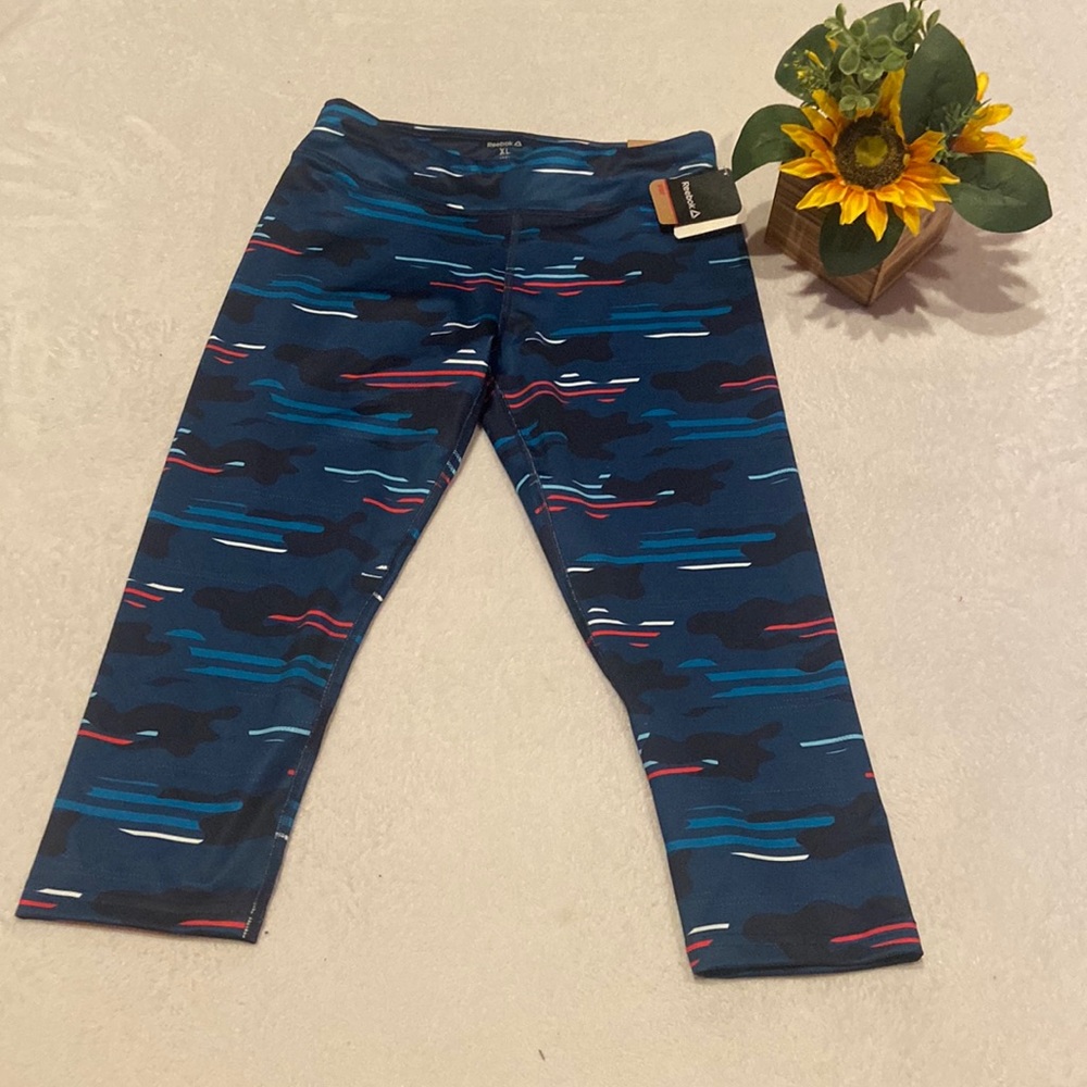REEBOK NWT Girls Size XL 16 Compression Tight Print Performance Capri Speed Wick
